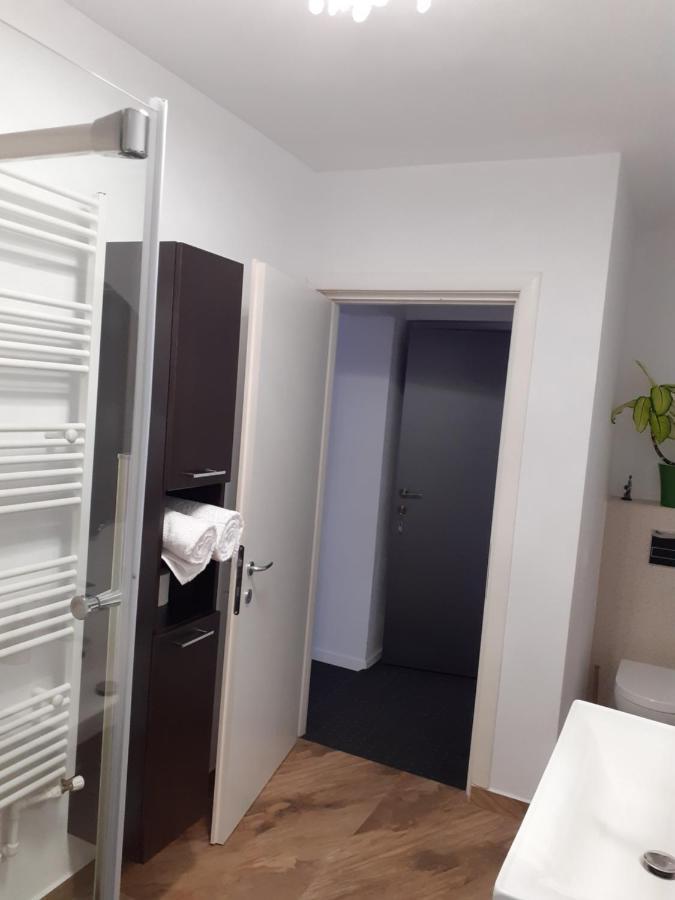 Salcia Hotell Tasnad Eksteriør bilde